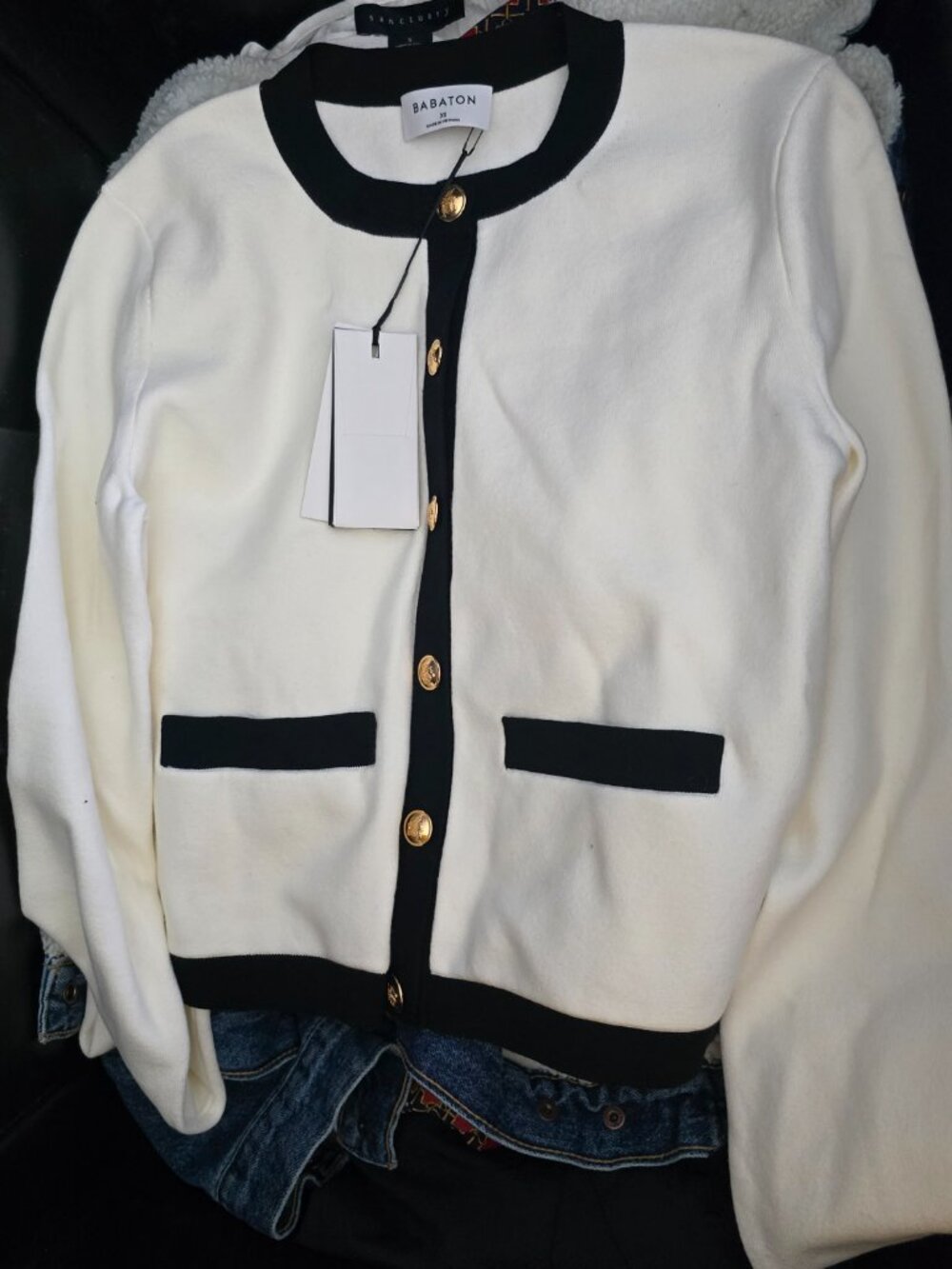 Babaton Womens Contrast Trim Cardigan Ivory Black Gold Button XS Aritzia - Picture 13 of 14